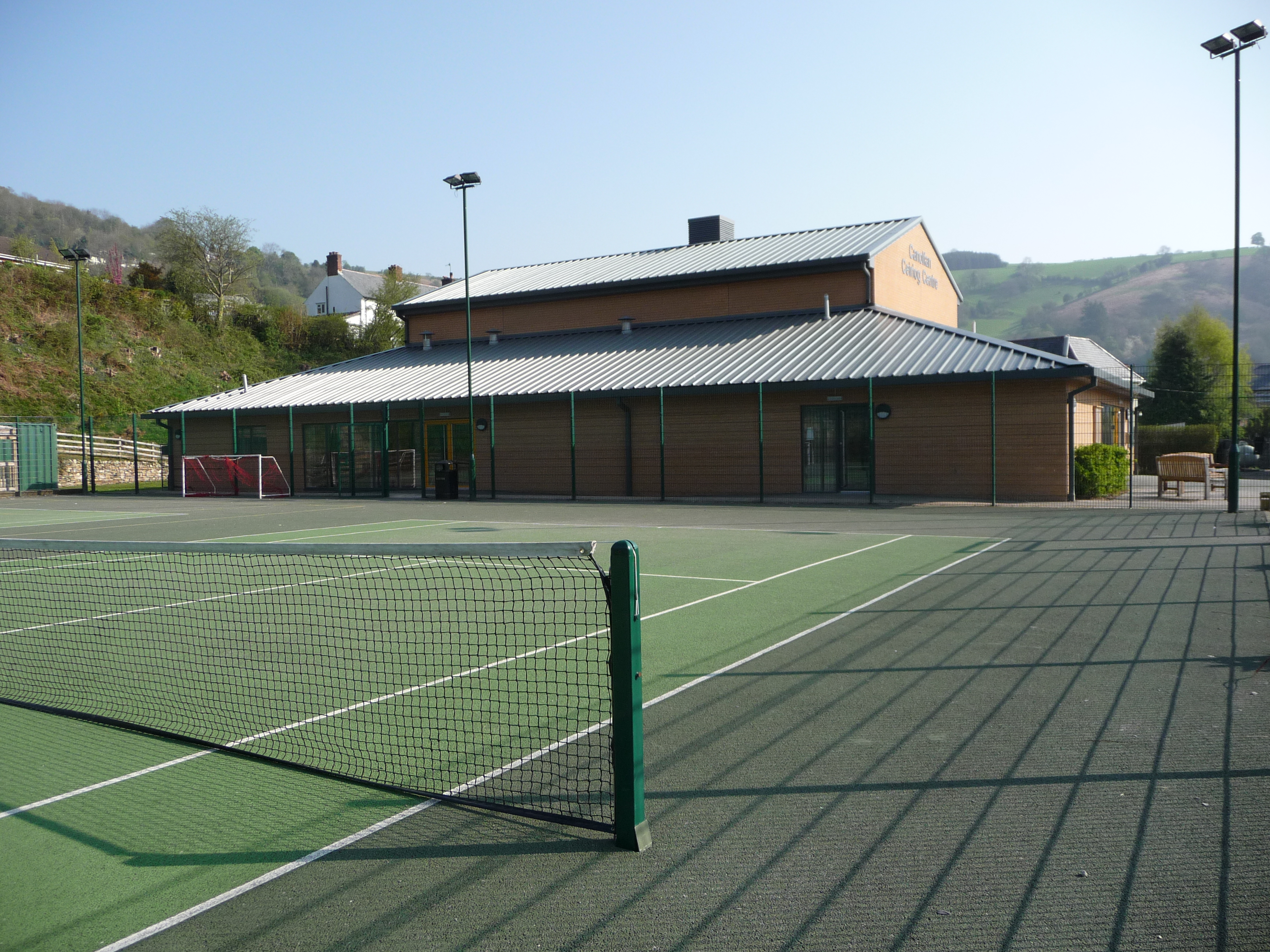 04 Tennis Courts